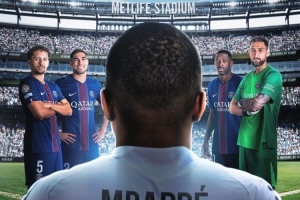 重逢!世俱杯官方社媒发布姆巴佩对阵老东家巴黎海报