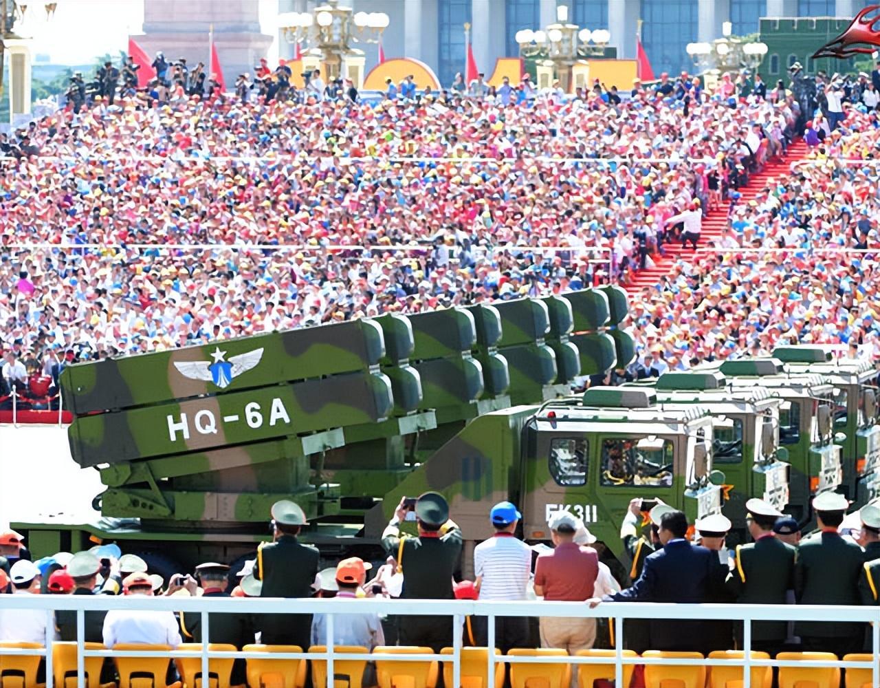 APP下载-阅兵出现重大失误？导弹挂反、字打错，央视曝真相，涉及82名英烈